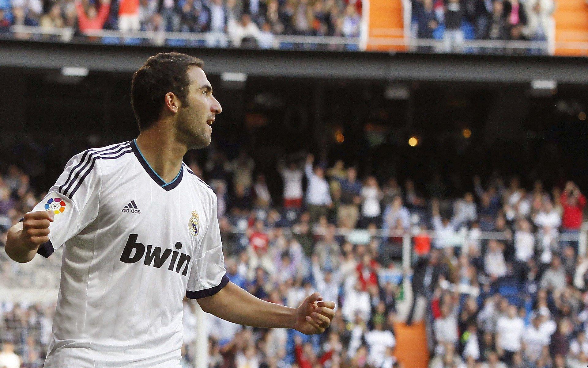 英超10月最佳教练候选揭晓，战术革新与球队蜕变，谁将摘得桂冠？